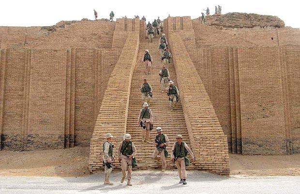 ziggurat besar ur