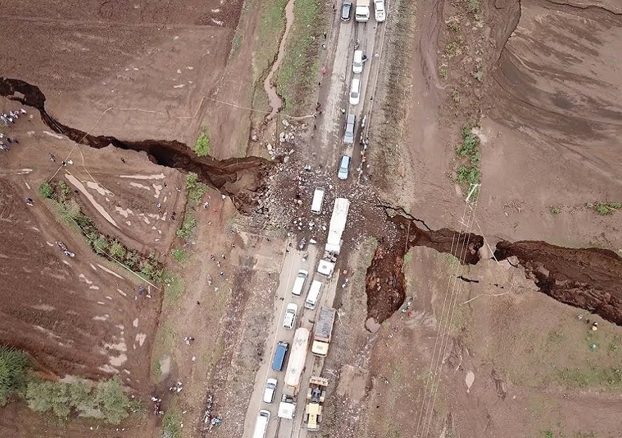 zon rekahan afrika timur perpecahan permukaan bumi kenya