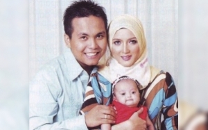 10 Foto Terkini Isteri Dan Anak-Anak Achik Spin.. Ada Iras Bapanya