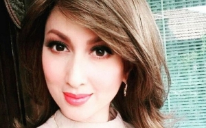 4 Foto Maria Farida Tanpa Mekap Yang Mengejutkan!