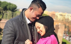 Aksi Mesra Neelofa Dan Zul Ariffin Jadi Perhatian