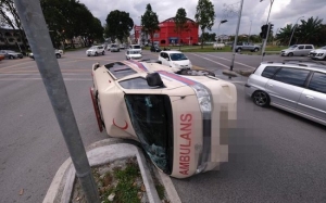 Bolehkah Ambulans Langgar Lampu Isyarat Merah Ketika Dalam Kecemasan?