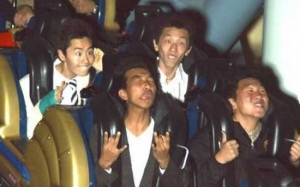 Ini 5 Manfaat Kesihatan Menaiki Roller Coaster