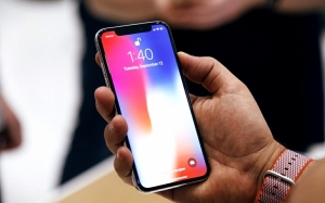 iPhone X : Telefon pintar hebat bukan sekadar teknologi copypaste Android