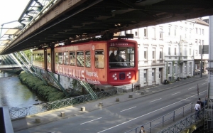 Keunikan 'Wuppertal Schwebebahn' Sistem Kereta Api Tergantung di Jerman 