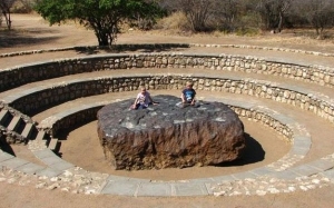 Meteorit Hoba : Meteorit Paling Besar Pernah Mendarat Di Bumi