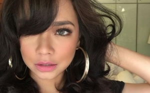 Pakai Kain Jarang Di Pagi Raya, Nora Danish Dihentam