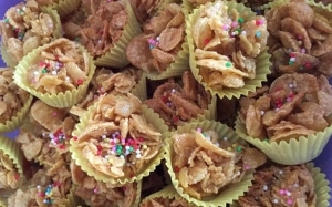 Resepi Biskut Cornflakes Madu Rangup dan Mudah