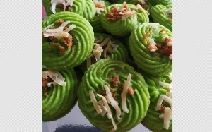 Resepi Biskut Onde-Onde (Biskut Pandan Gula Melaka) Paling Enak