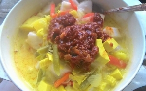 Resepi Lontong dan Kuah Lodeh