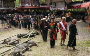 Ritual Kematian Etnik Tana Toraja : Pengebumian Paling Mahal di Dunia