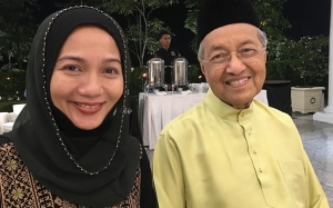 Sheila Majid Berhijab Di Sebelah Tun M.. Ini Kenyataannya