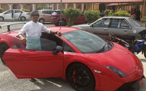 Shuib Beli Kereta Lamborghini?